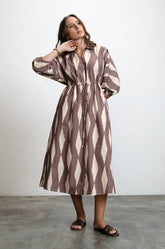 GATHERED WAIST MIDI DRESS