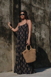 GATHERED STRAPPY MAXI DRESS - BLACK PRINTED