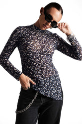 A-symmetric Mesh Top Black