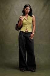 BUTTON UP SLEEVELESS VEST - GREEN