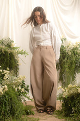 SLIT OPEN BARREL PANTS - BEIGE
