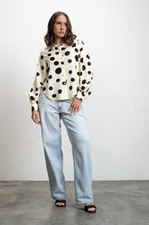 CURVED HEM BALLOON SLEEVE SHIRT