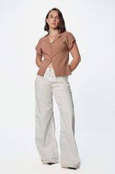 SLEEVE DETAILED TOP - BROWN