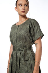 EXTENDED SHOULDER PRINTED DRESS