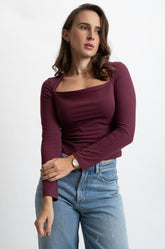 OVERLAPPED SQUARE NECK TOP - BURGUNDY