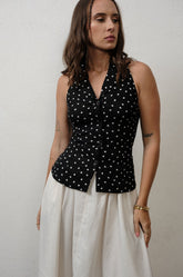 CINCHED WAIST SLEEVELESS TOP