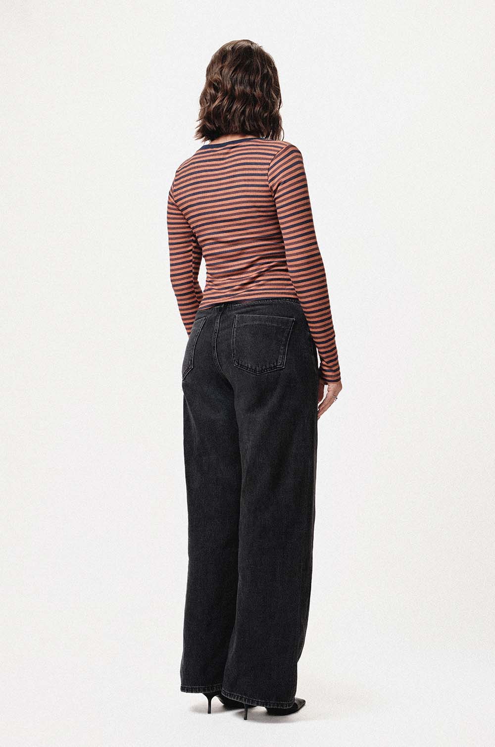 CONTRAST DETAILED LONG SLEEVE TOP
