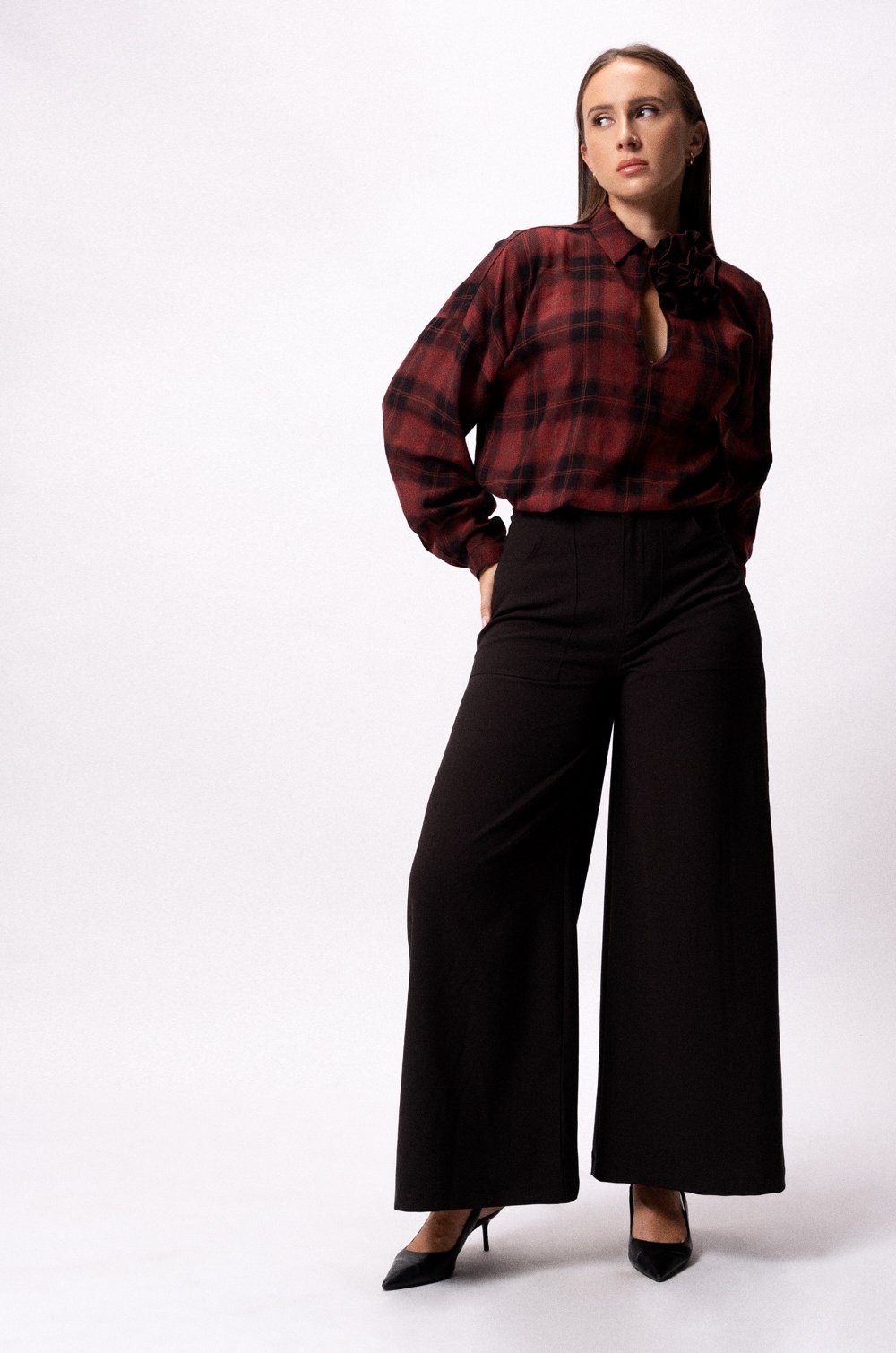 FLARED PANTS - BLACK