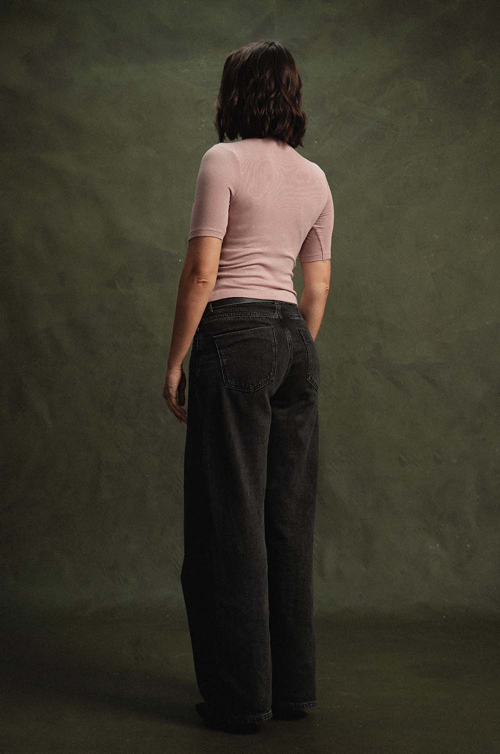 HIGH NECK T-SHIRT - BLUSH PINK