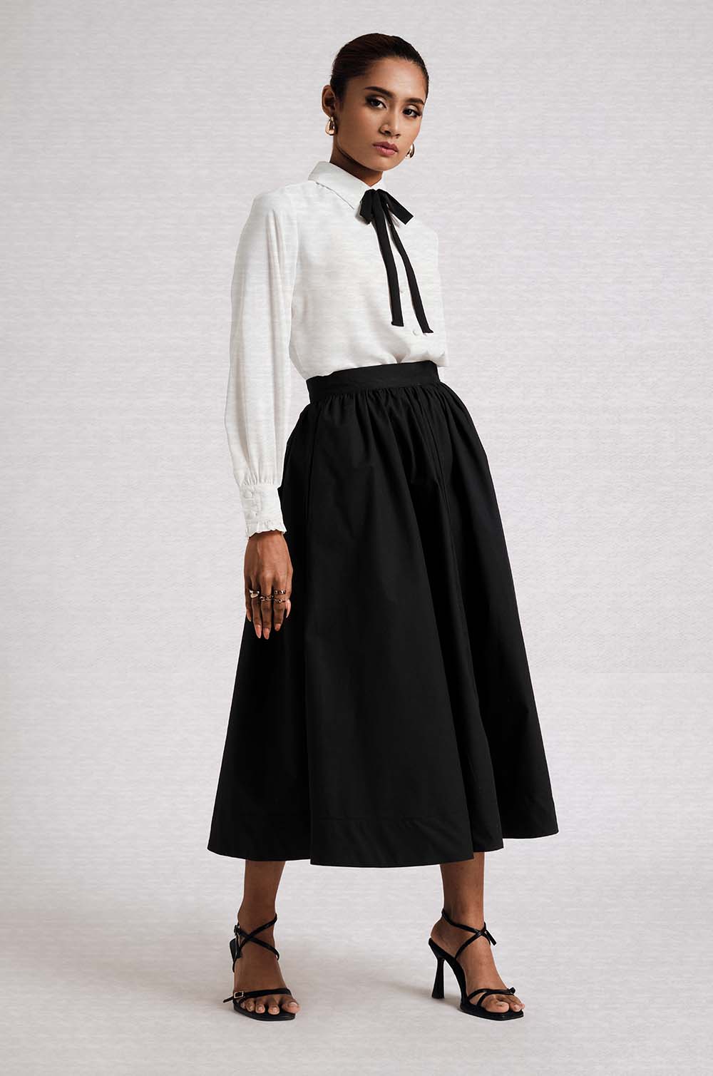 Flared Midi Skirt-Black