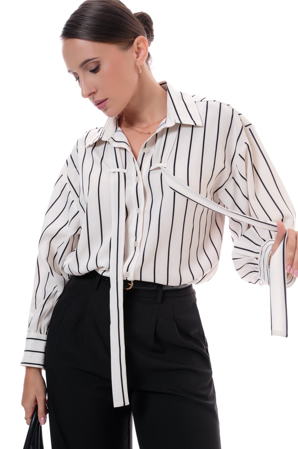 OVERSIZED TIE-NECK SHIRT