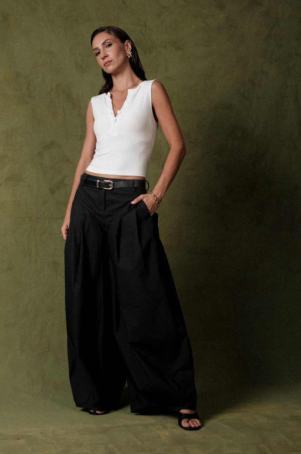 PLEATED BALLOON PANT - BLACK