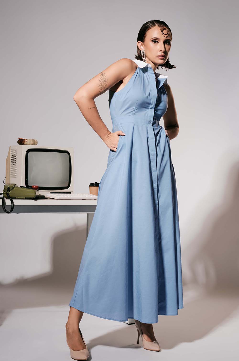 Contrast Collar Maxi Dress