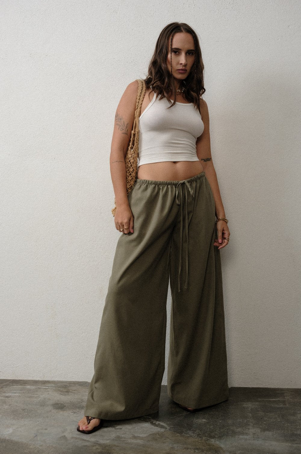 LOW RISE LINEN PANT
 - OLIVE GREEN