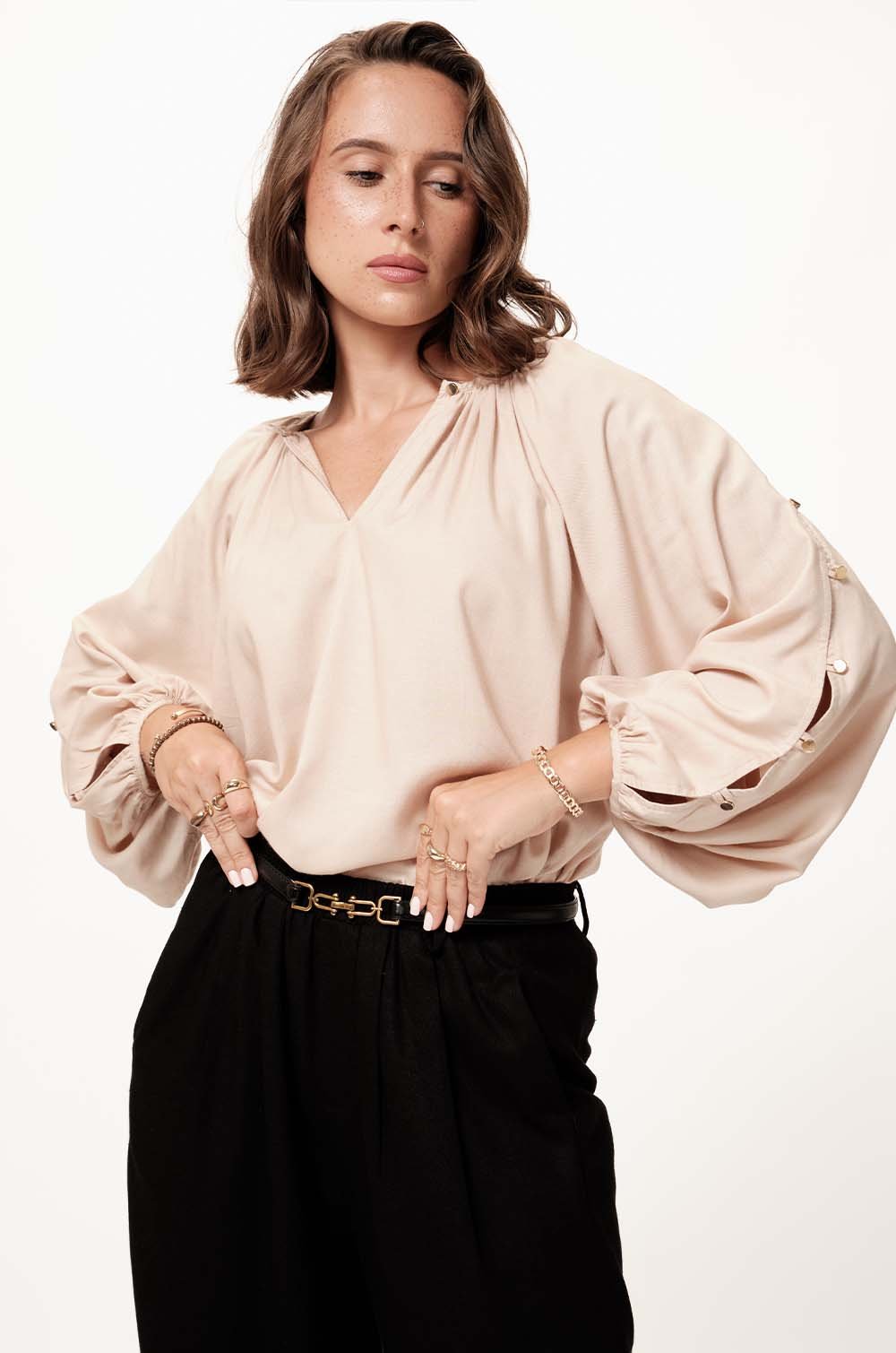 SLEEVE DETAILED TOP - CREAM