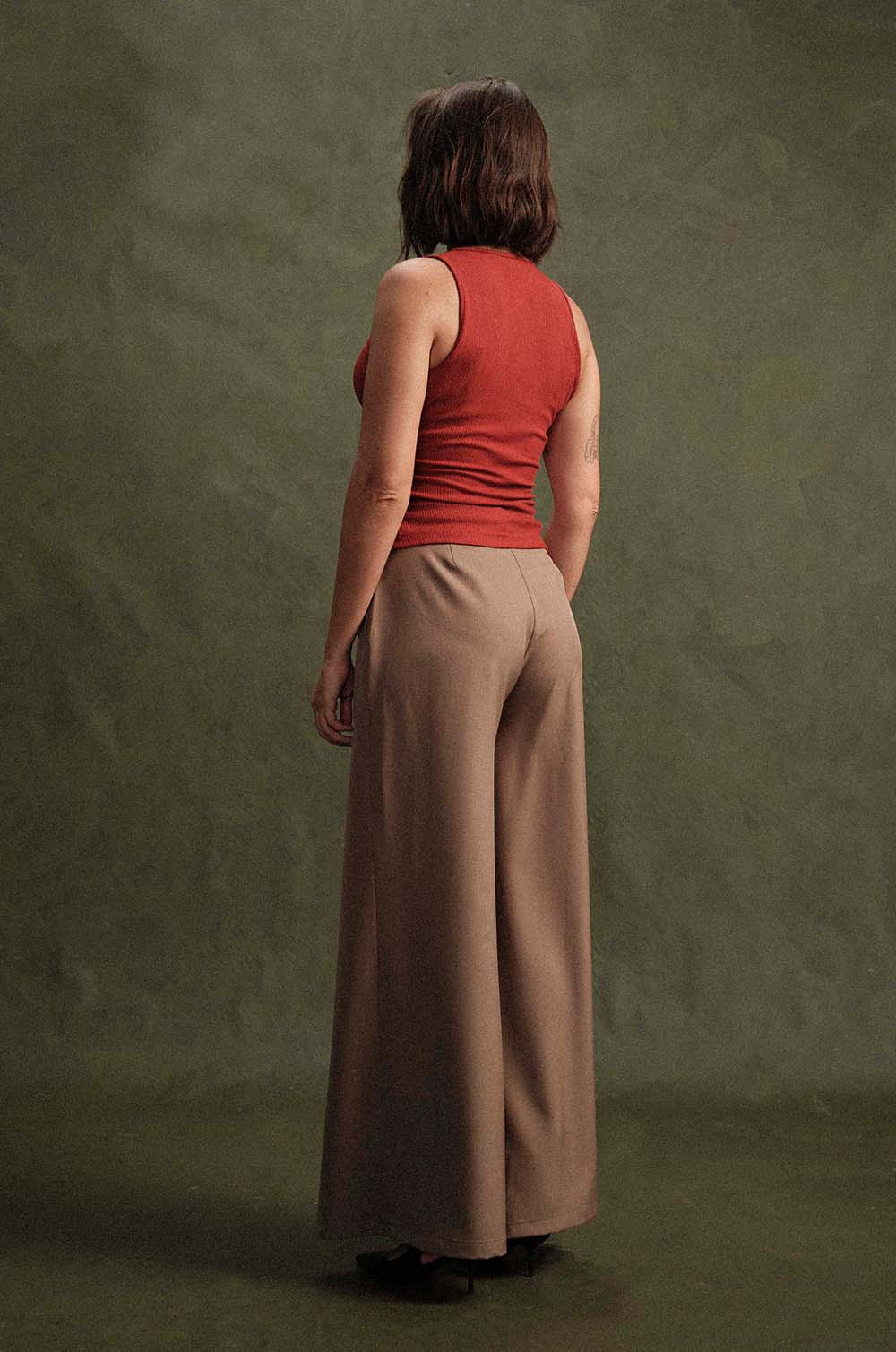 BUTTONED T-SHIRT - BRICK RED