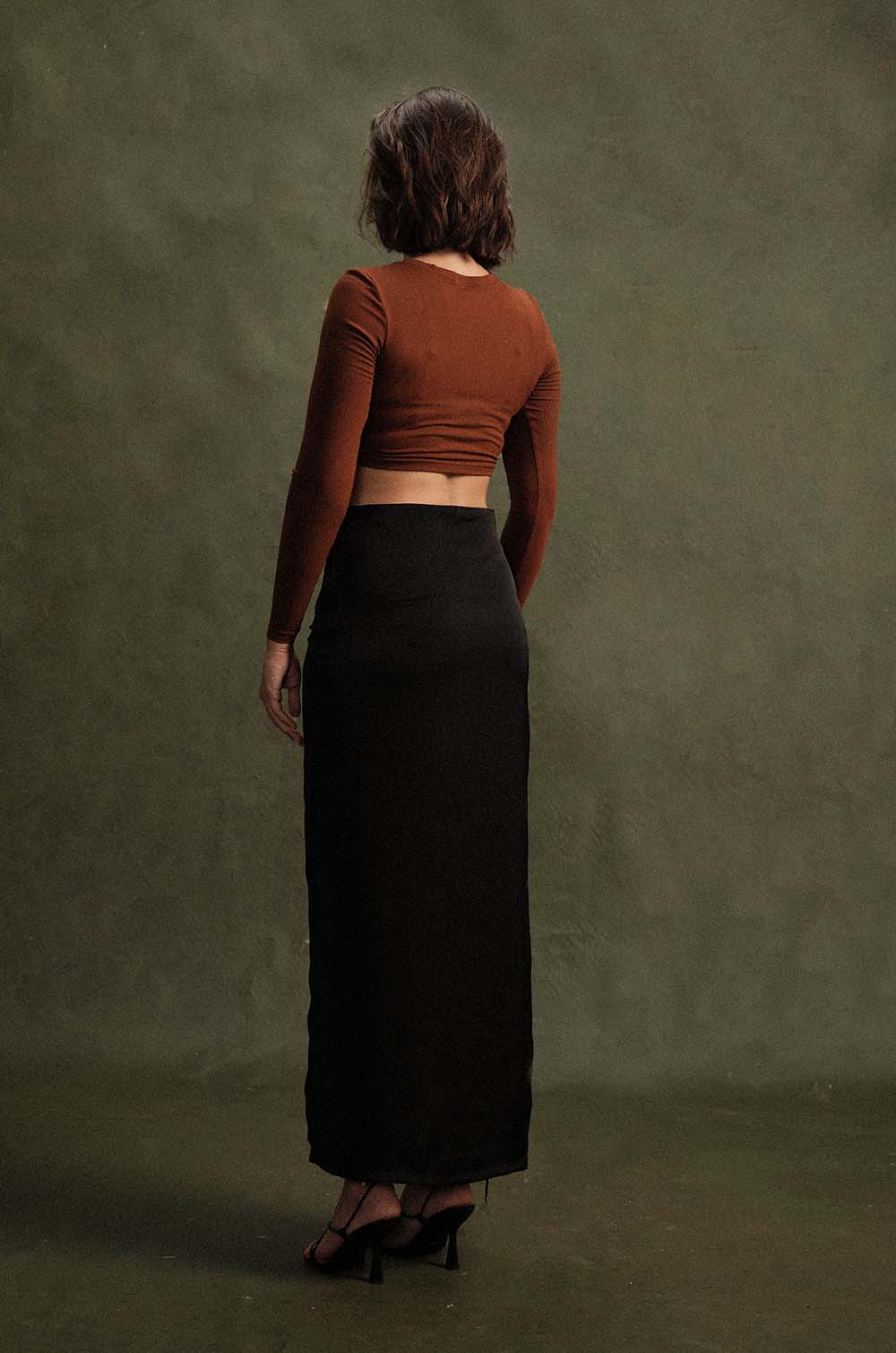 LONG SLEEVE CROP TOP