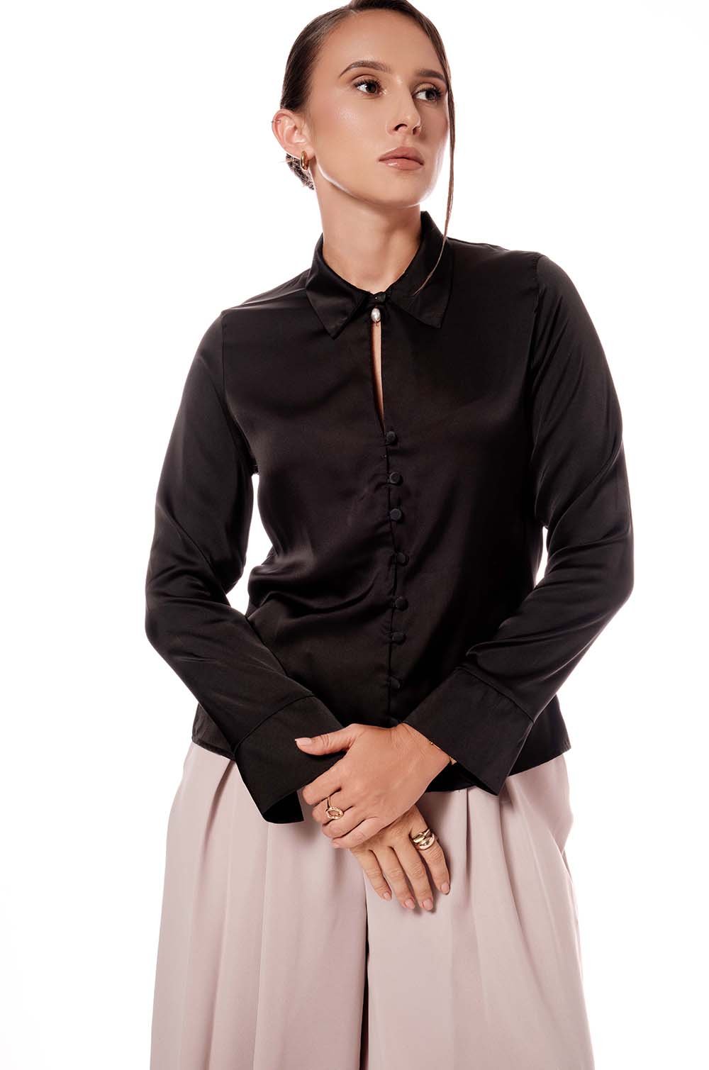 BUTTON DETAILED SATIN TOP