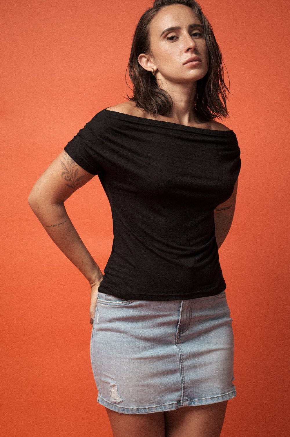 GATHERED OFF-SHOULDER TOP - BLACK