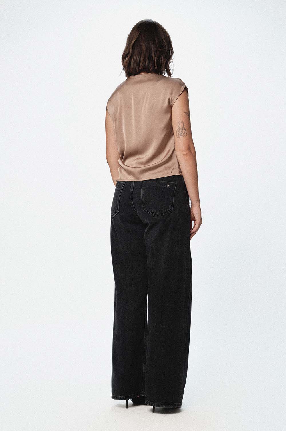 SEAM GATHERED SATIN BLOUSE - CHAMPAIGN