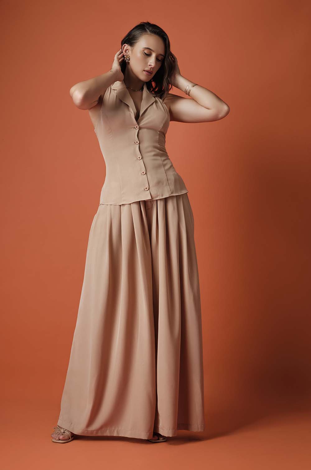 FLOWY PLEATED PANTS - BEIGE
