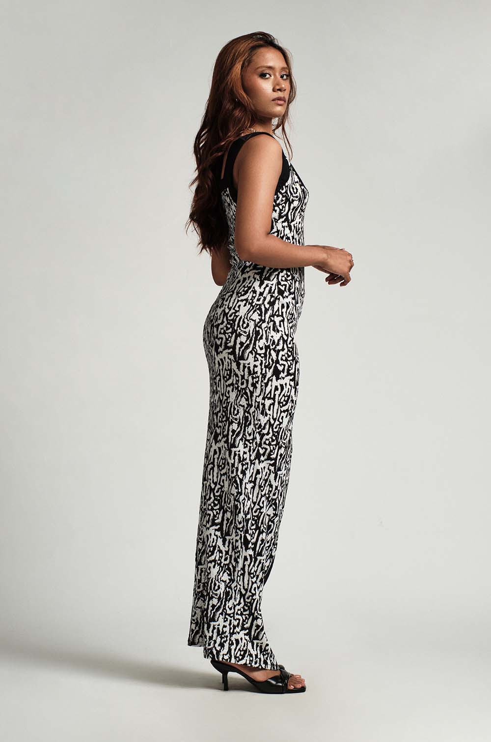 Contrast Detaied Maxi Dress