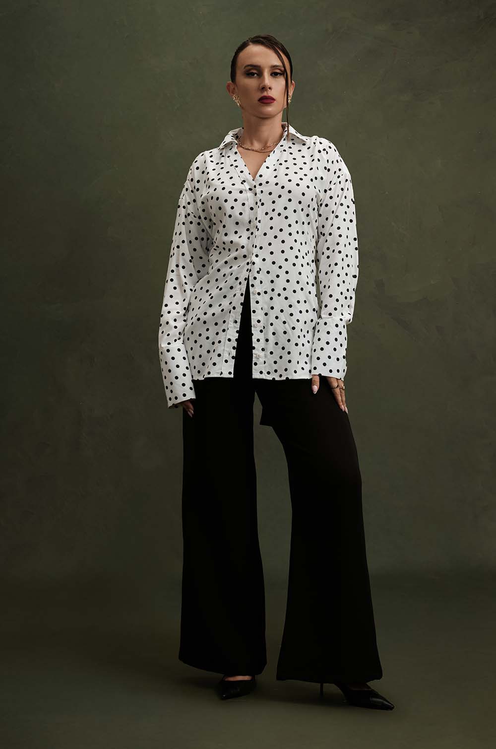 CONTRAST TIE SHIRT
