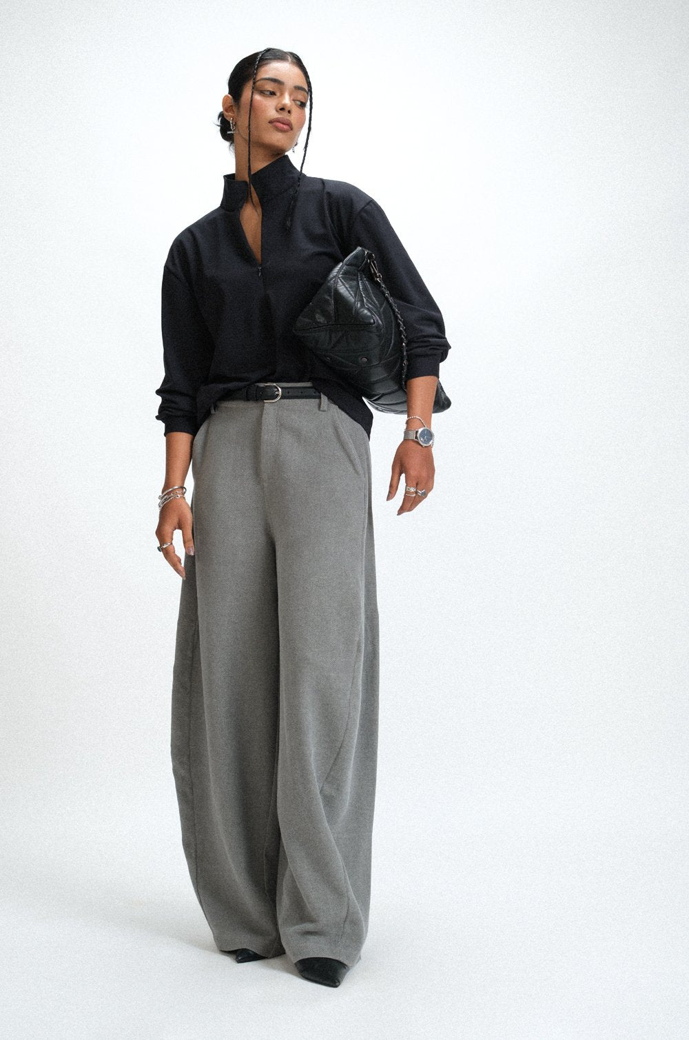 HALF ZIPPED SWEATER