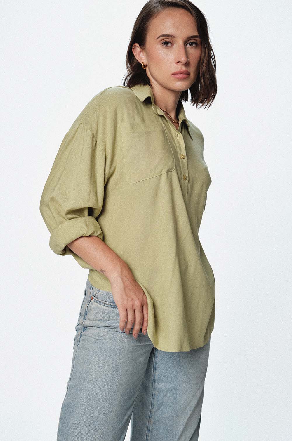SINGLE POCKET OVERSIZED TOP - GREEN