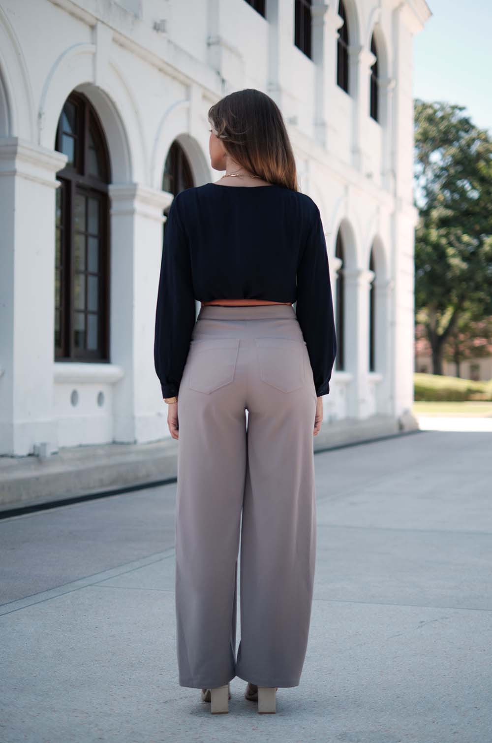 Style Line Pants - Grey