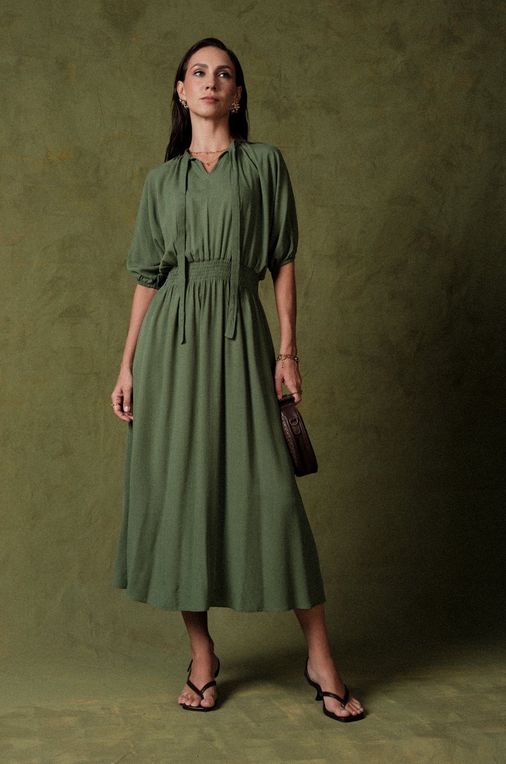 SMOCKED WAIST MIDI DRESS - GREEN