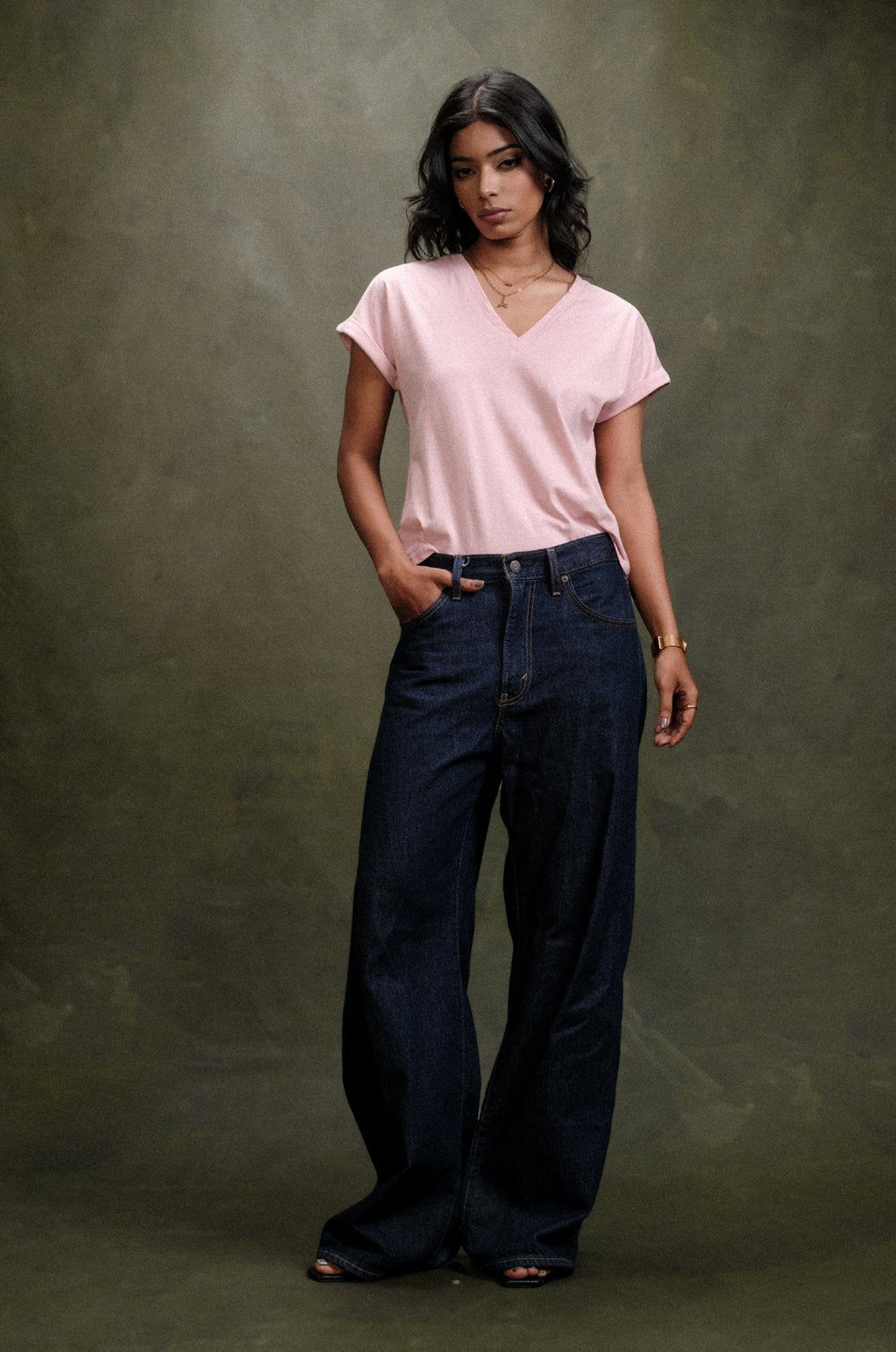REGULAR V-NECK T-SHIRT - LIGHT PINK