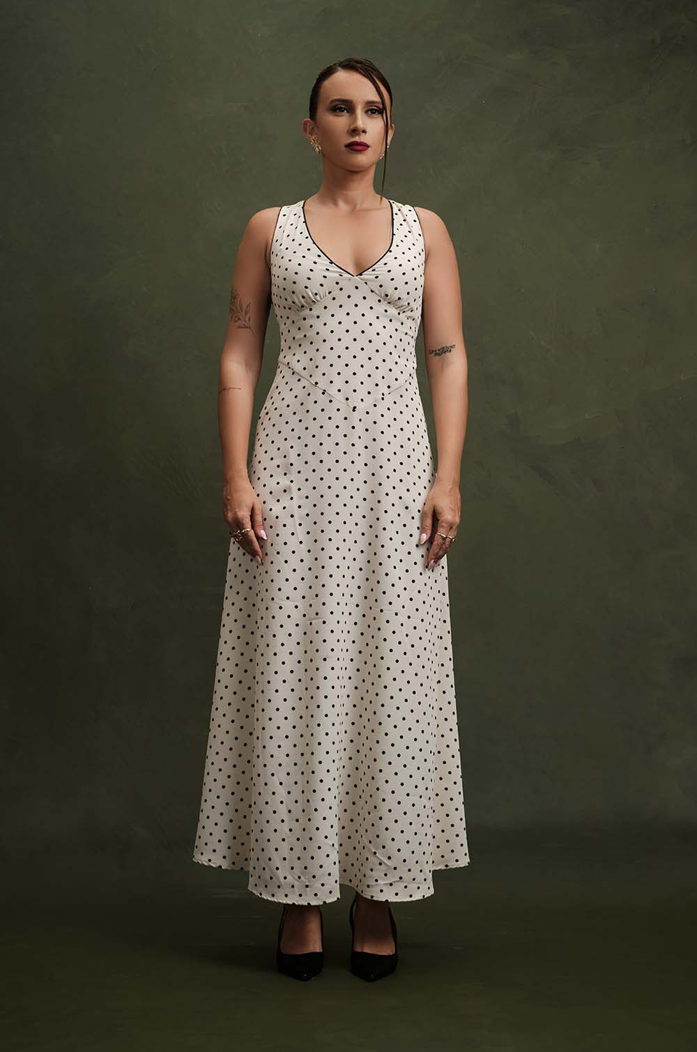 NECKLINE DETAILED MAXI