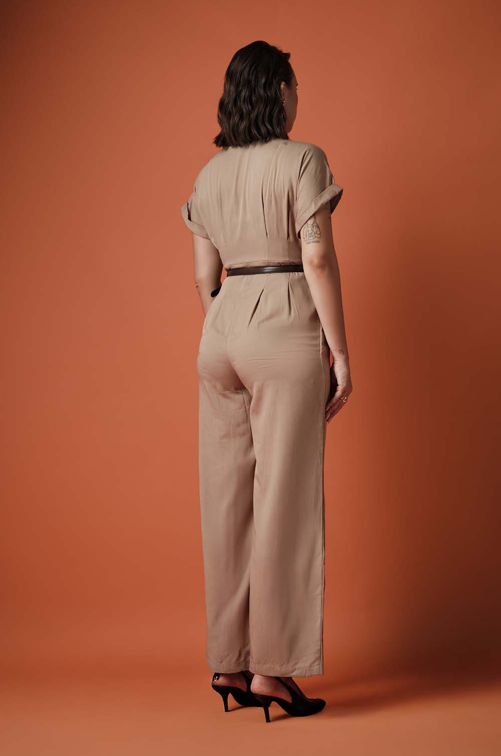 CINCHED WAIST JUMPSUIT - BEIGE