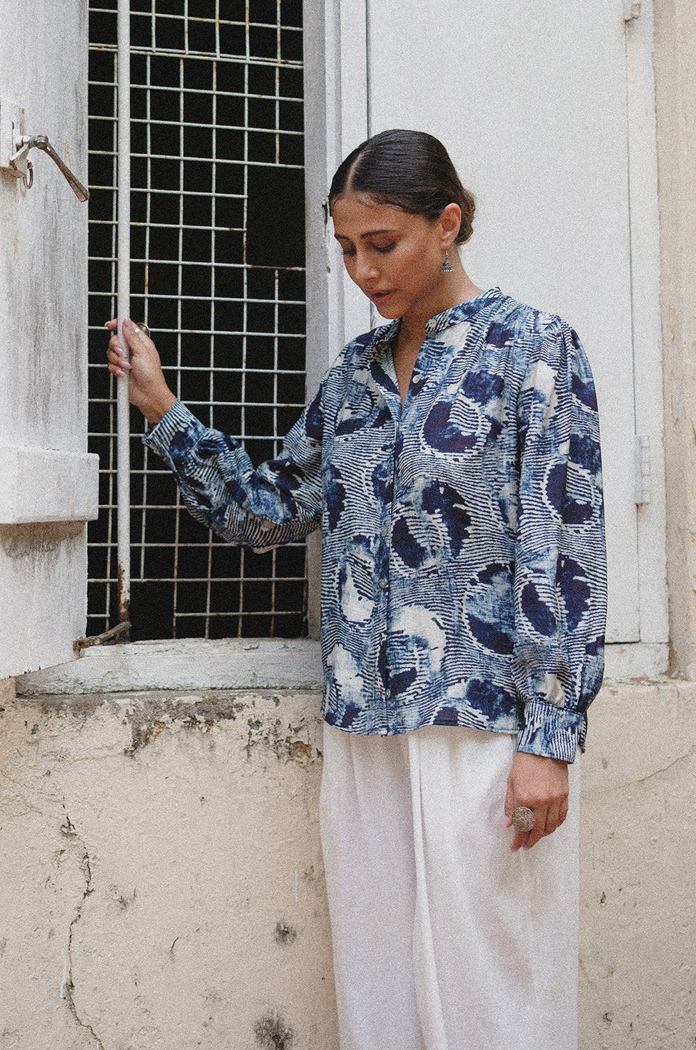 PUFF SLEEVE RELAXED SHIRT - BLUE PRINT