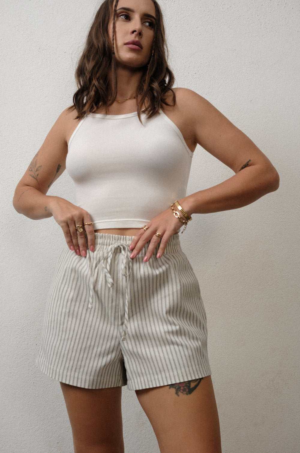 ELASTICATED SHORT