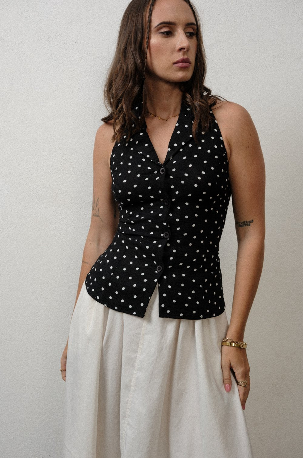 CINCHED WAIST SLEEVELESS TOP