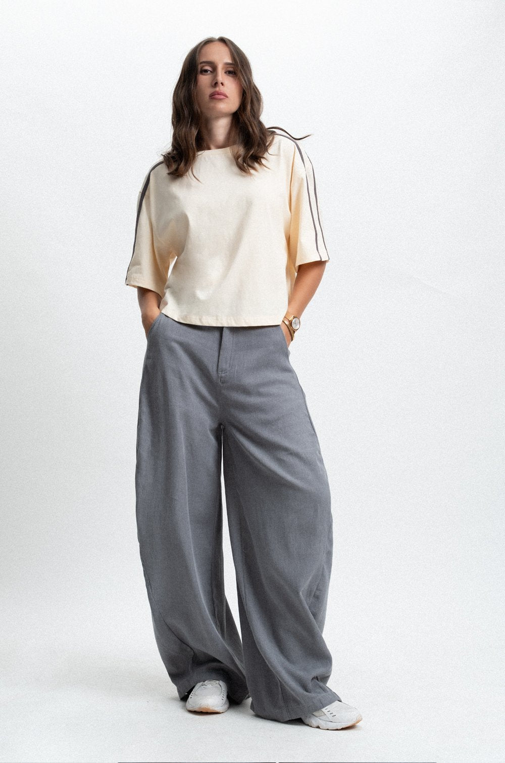 OVERSIZED TEE WITH CONTRAST STRIPE