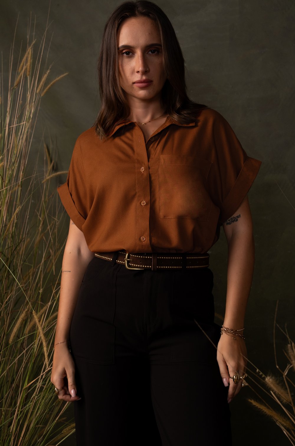 EXTENDED SHOULDER LOSEFIT TOP - BRWON