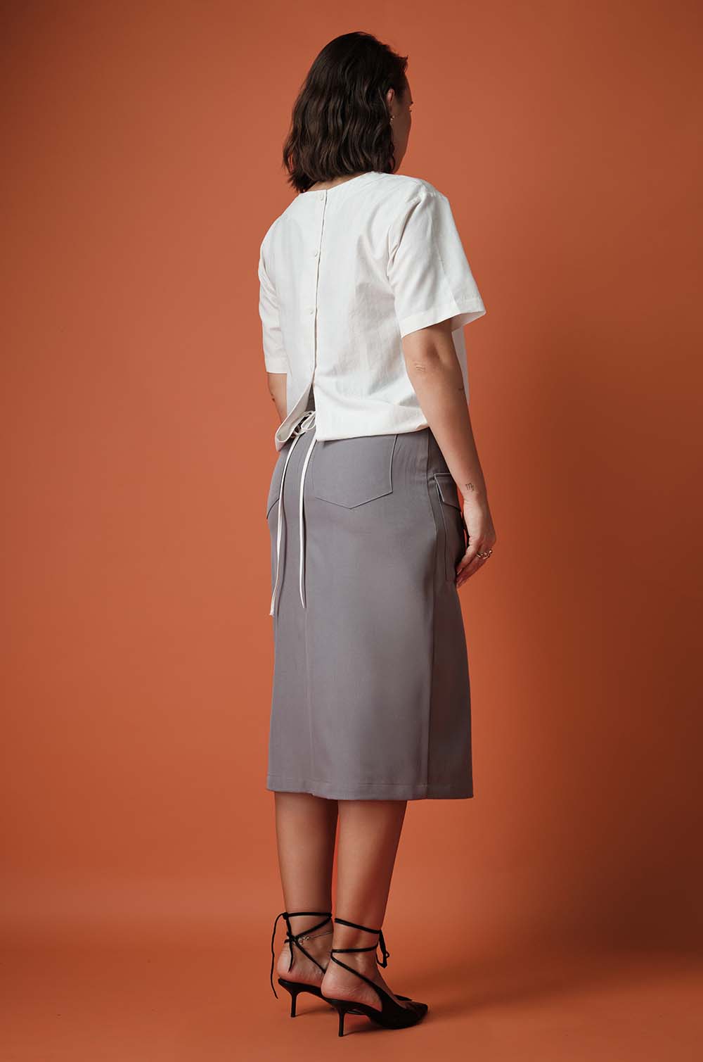 BACK BUTTONED TOP - CREAM